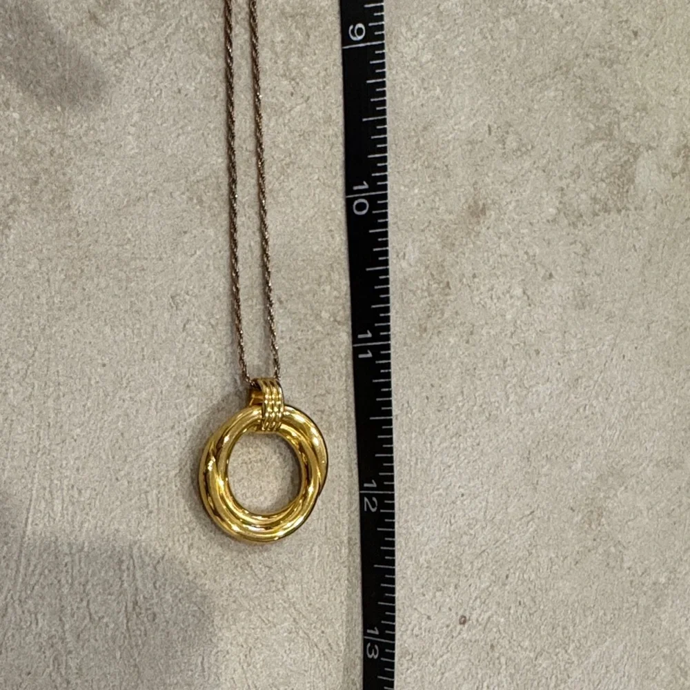 Missoma Lucy Williams Entwine Pendant Necklace - Picture 7 of 8